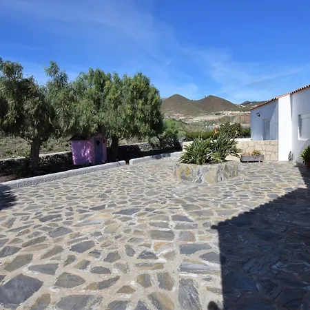 Feriehus Bohemian Paradise Pool & Ocean Views & Garden