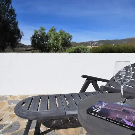 Feriehus Bohemian Paradise Pool & Ocean Views & Garden